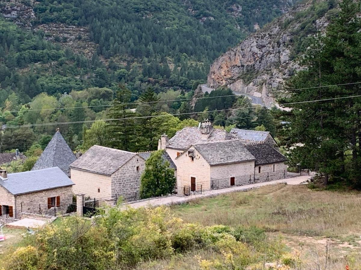 La Voutee 5 Epis Avec Bain Finlandais Prive Au Manoir Du Charme Gorges Du Tarn Bed & Breakfast Quezac  Ngoại thất bức ảnh
